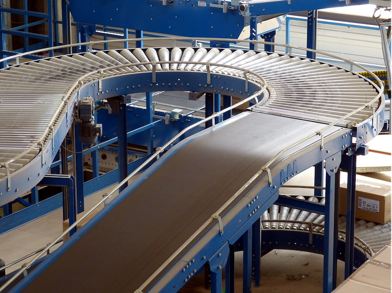 The Journey of a Product through the Smart Logistics Cycle