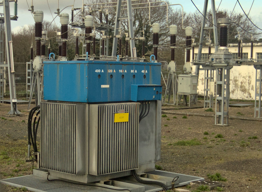 High-voltage substation equipment where three-dimensional geometry matters for remote diagnosis