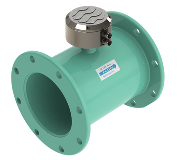 Electromagnetic flowmeter installation for conductive liquid measurement