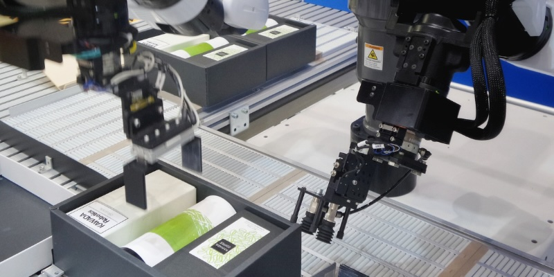 Grippers vs. Suction Cups in Robotics: Choosing the Right End-of-Arm Tooling